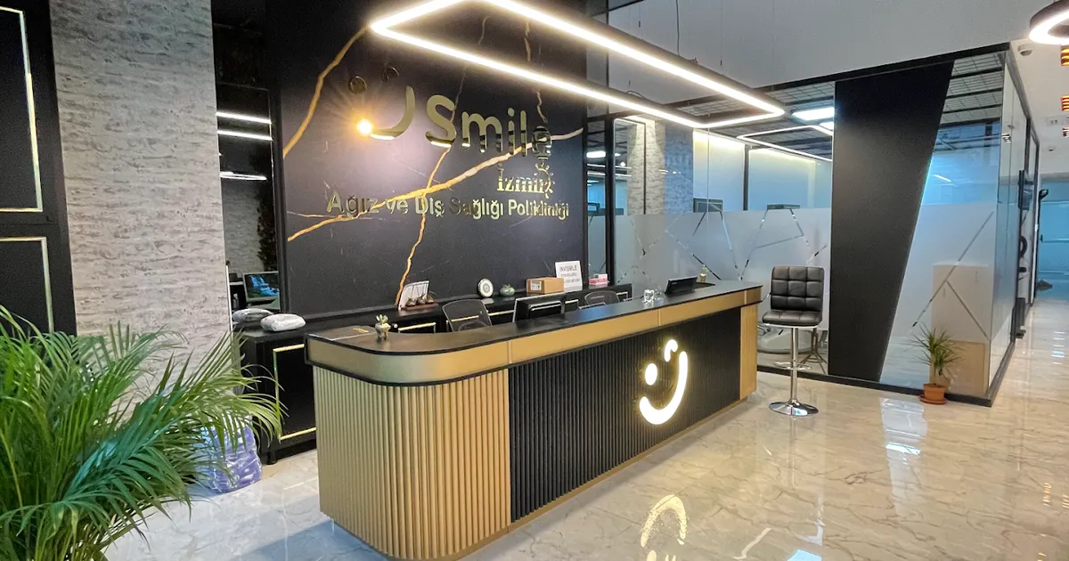 Smile İzmir logo